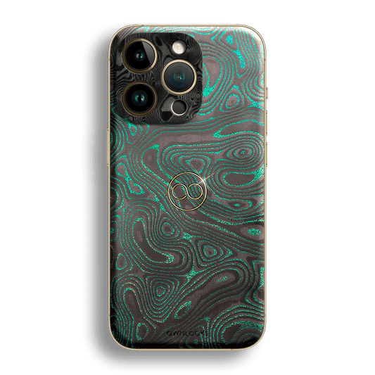 MagSafe Armor Emerald Glow